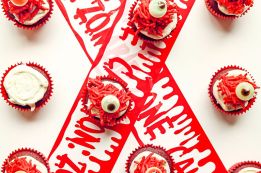 &ldquo;Eye-ced&rdquo; Cupcakes