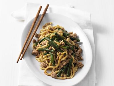 Hokkien Noodles with Pork and Snake Beans