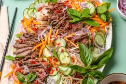 Vermicelli Noodle Salad with Sliced Steak