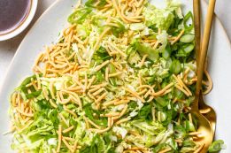 Chang&rsquo;s Crispy Noodle Salad