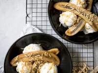 Banana Split with Maple Syrup and Fried Noodles